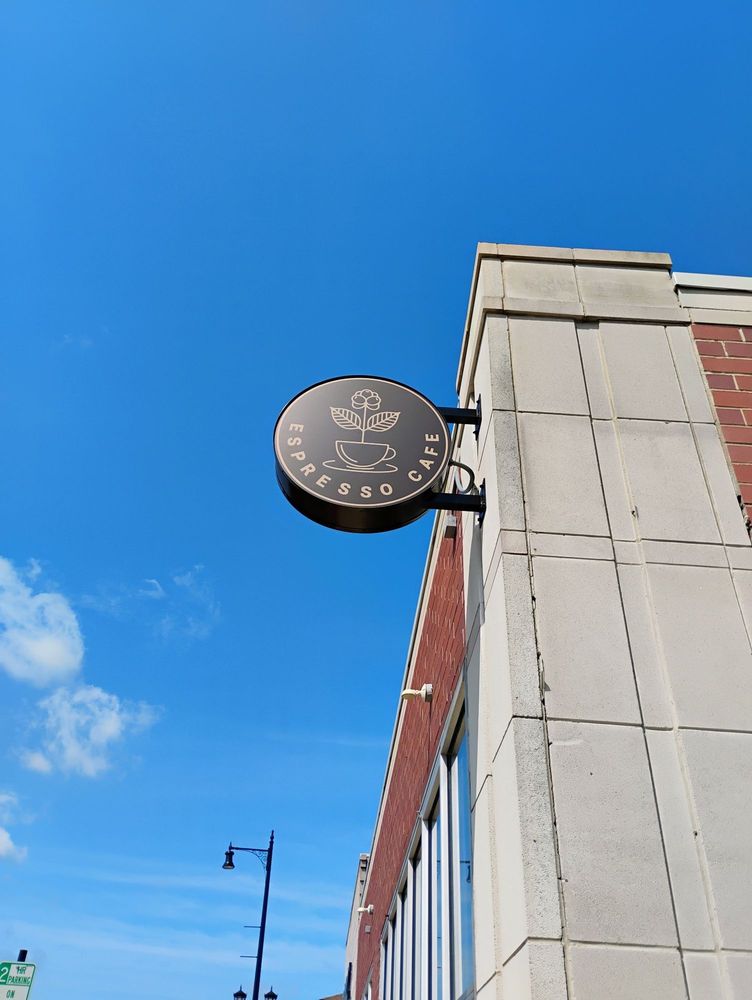 Exterior of Espresso Cafe Forest Park at 7501 Roosevelt Road